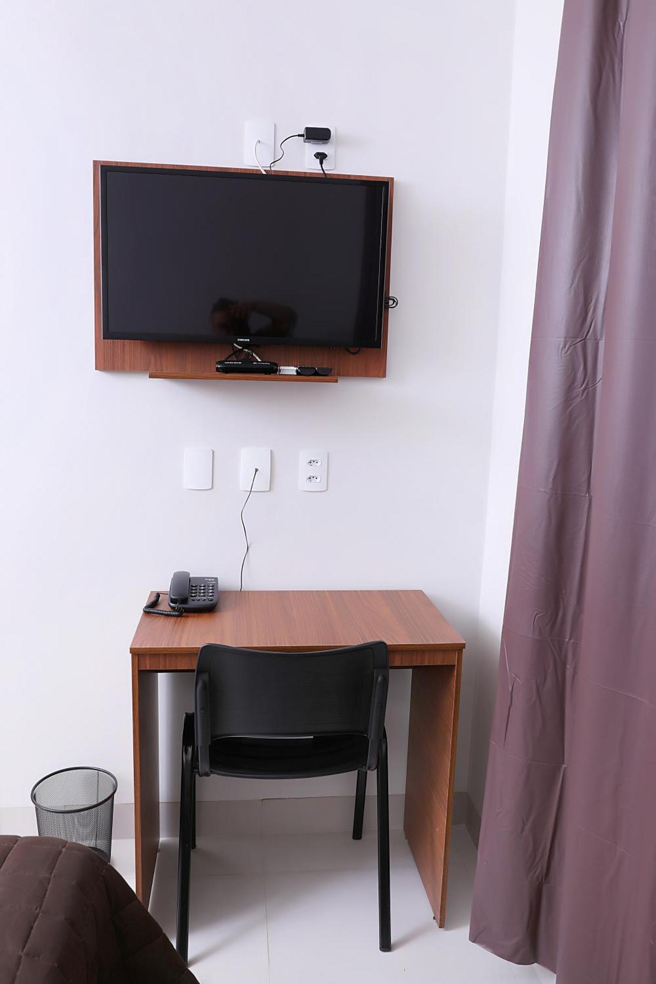 Hotel Borges Quirinopolis Екстер'єр фото